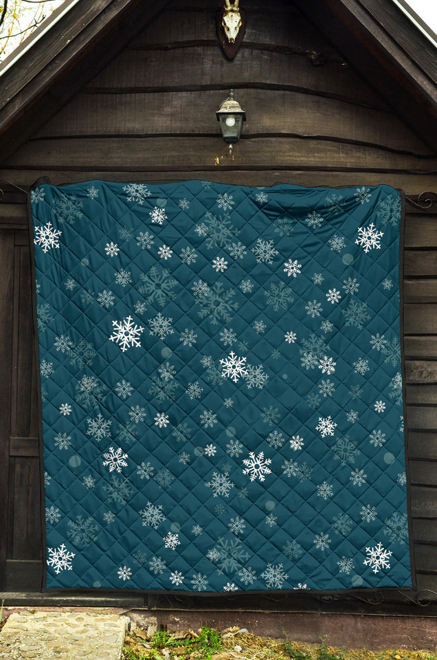 Snowflake Pattern Dark Background Premium Quilt