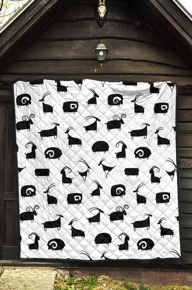 Goat Ram Pattern Premium Quilt