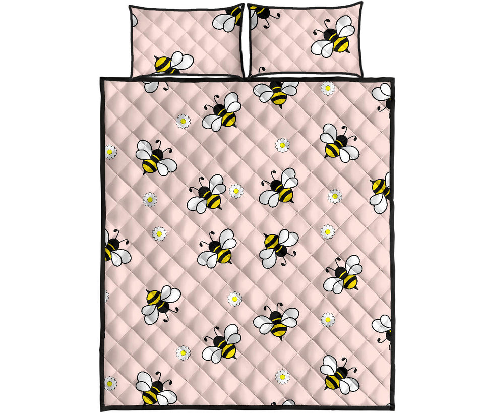 Cute bee flower pattern pink background Quilt Bed Set