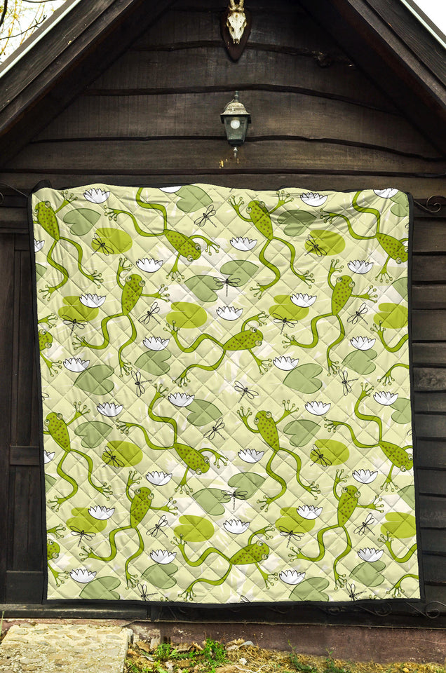 Cute Frog Dragonfly Pattern Premium Quilt