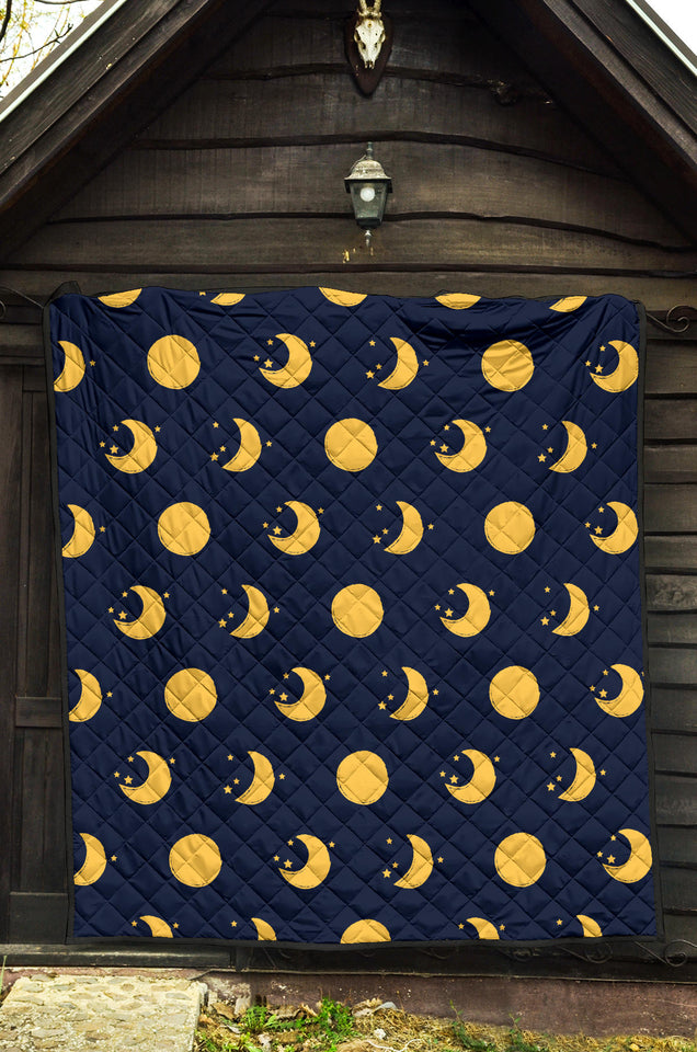 Moon Star Pattern Premium Quilt
