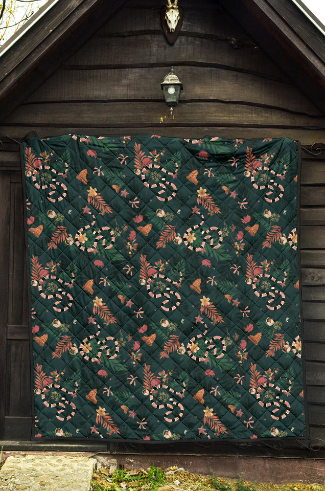 Snake Forest Pattern Premium Quilt