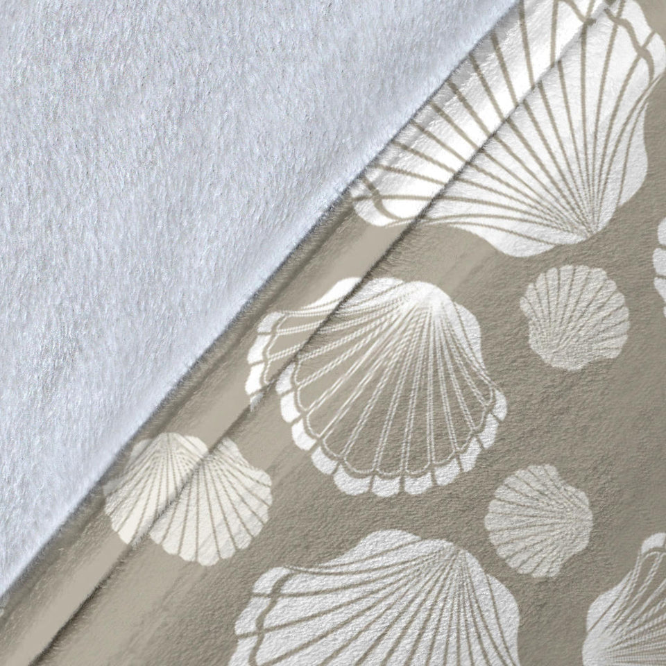 Scallop Shell Pattern Premium Blanket