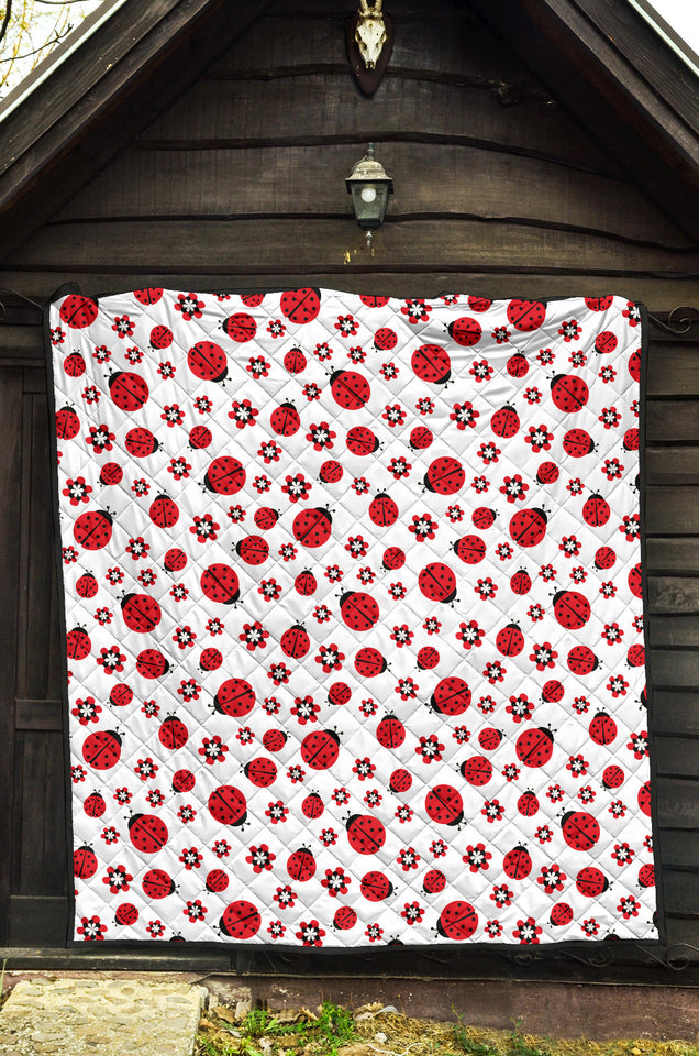 Ladybug Pattern Print Design 04 Premium Quilt