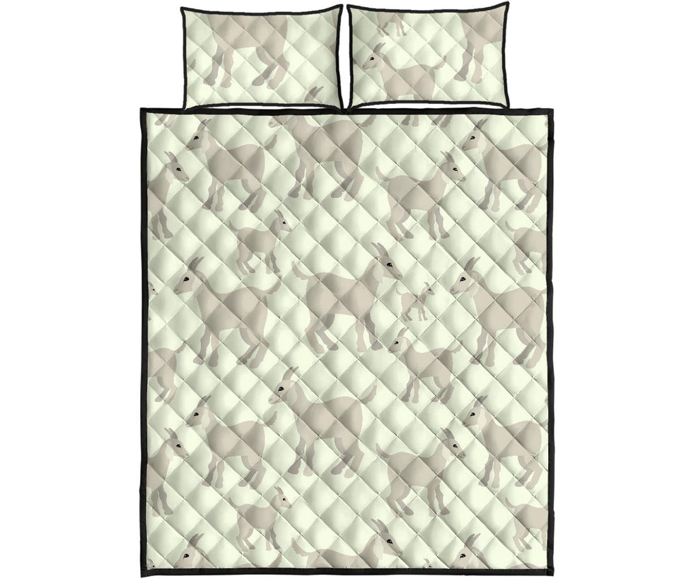 Little young goat pattern Quilt Bed Set