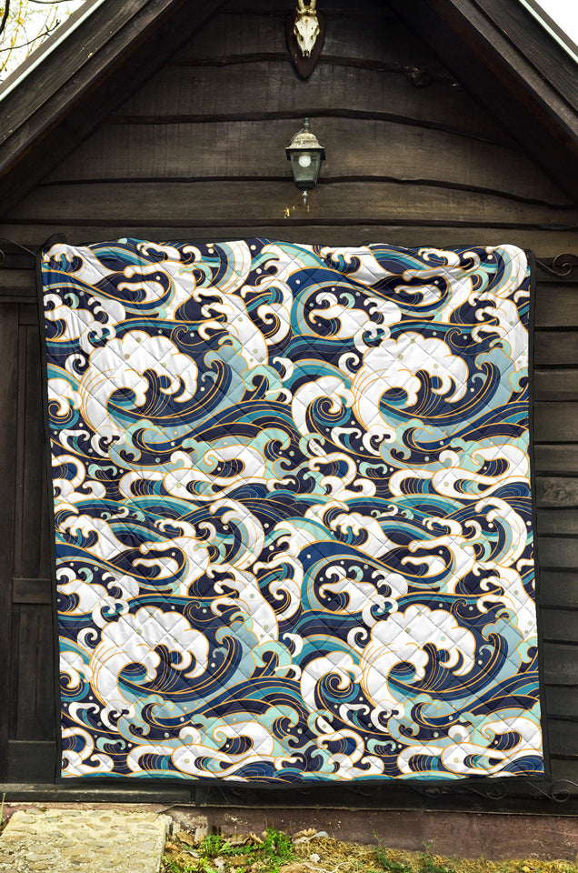 Japanese Wave Pattern Premium Quilt