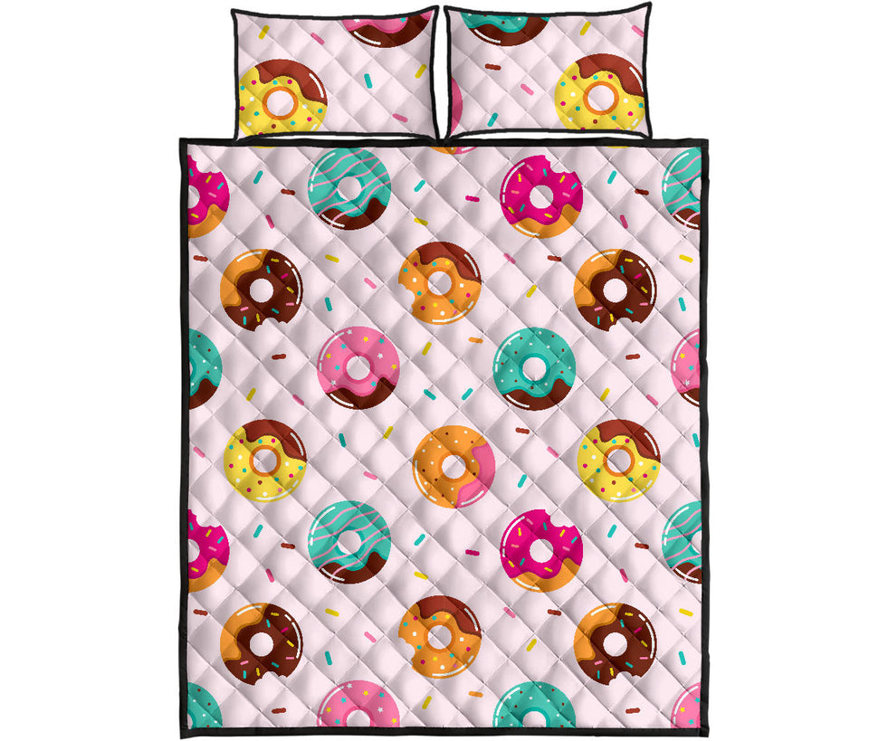 Donut pattern glaze pink background Quilt Bed Set