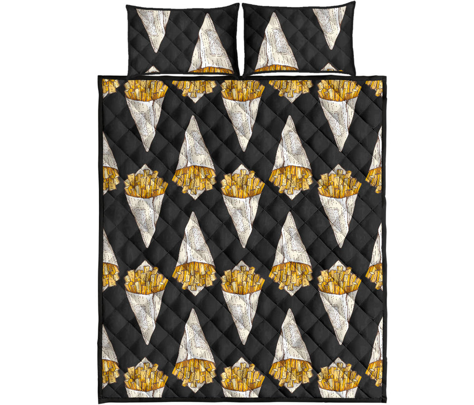 French fries dark background Quilt Bed Set