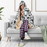 Crow Dark Floral Pattern Hooded Blanket