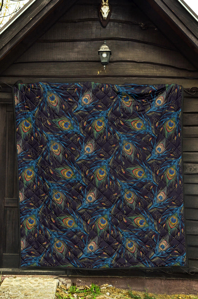 Beautiful Peacock Feather Pattern Premium Quilt