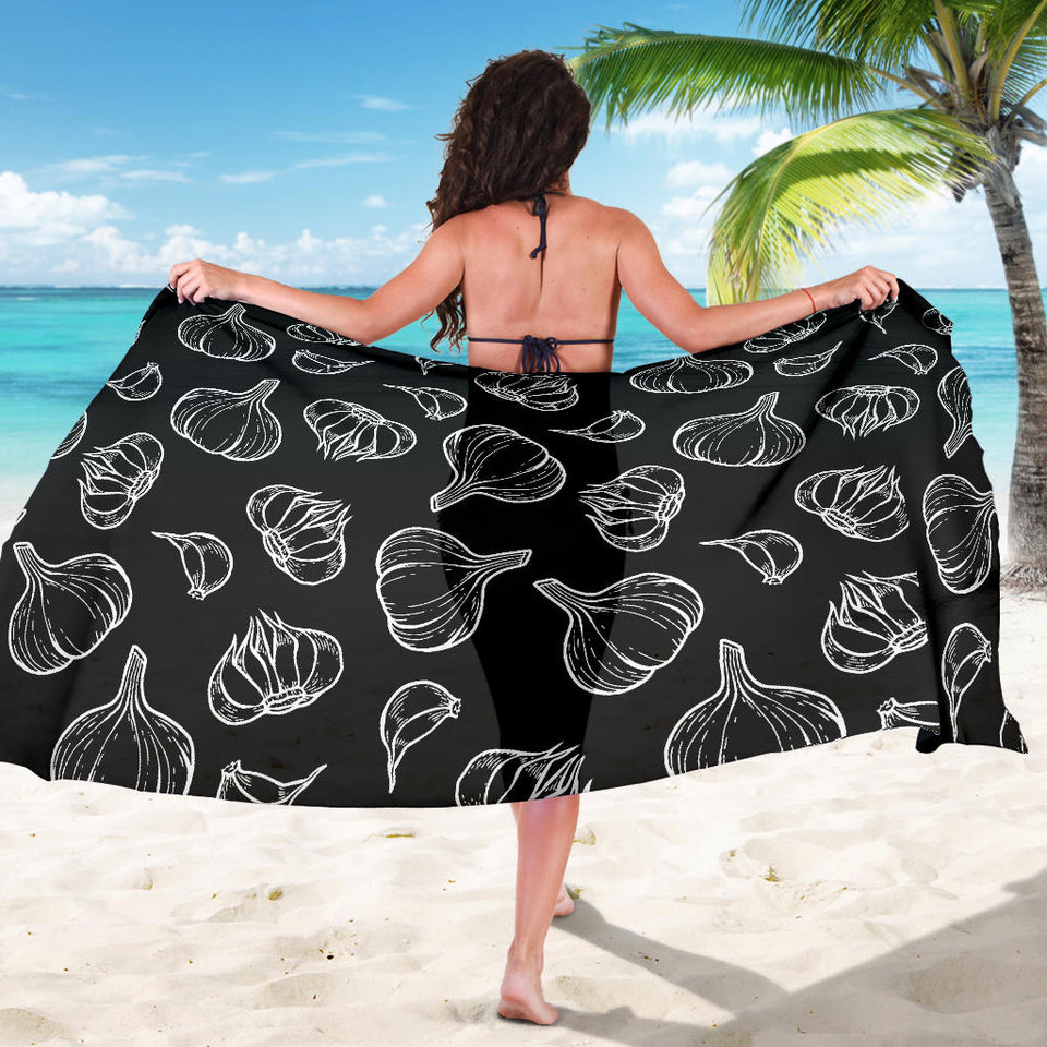 Garlic Pattern Black Background Sarong