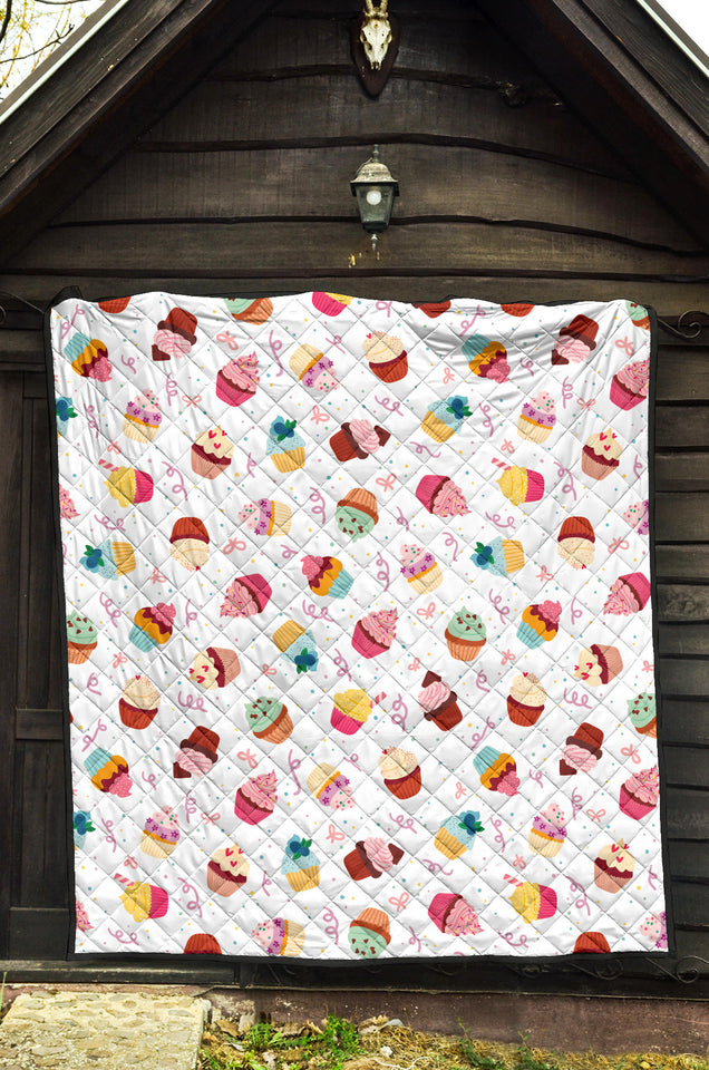 Cake Cupcake Design Pattern Premium Quilt