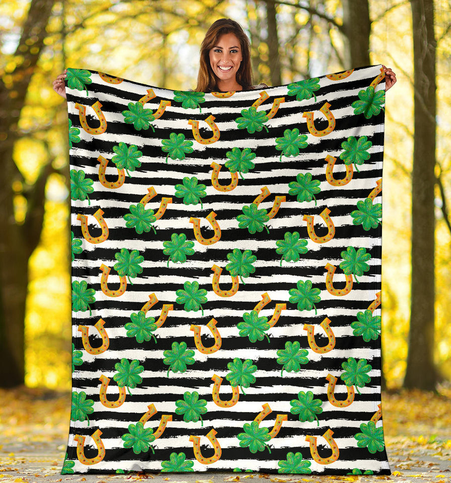 Horseshoes Pattern Print Design 01 Premium Blanket