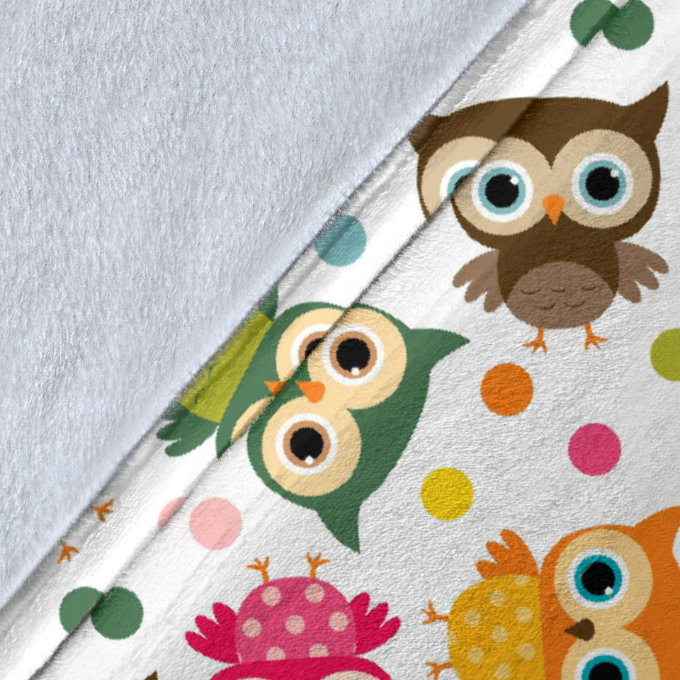 Color Cute Owl Pattern Premium Blanket