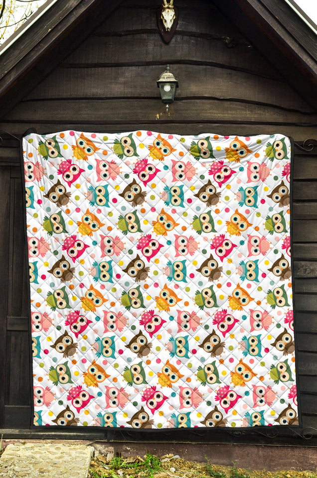 Color Cute Owl Pattern Premium Quilt