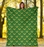 Horseshoes Pattern Print Design 05 Premium Blanket