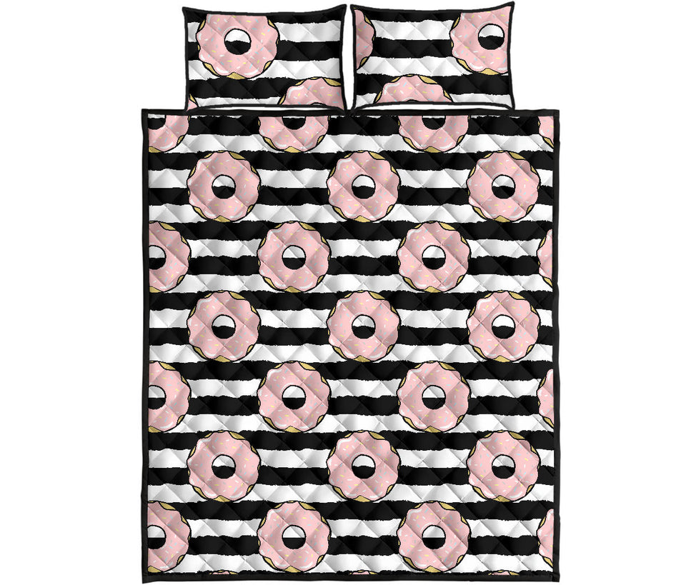 Donuts pink icing striped pattern Quilt Bed Set