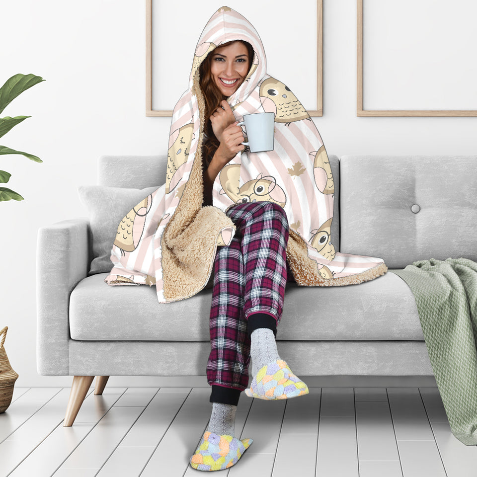 Cute Owl Leaf Hooded Blanket