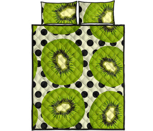 kiwi black dot background Quilt Bed Set