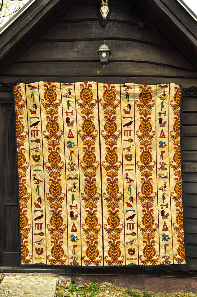 Egypt Hieroglyphics Pattern Print Design 04 Premium Quilt