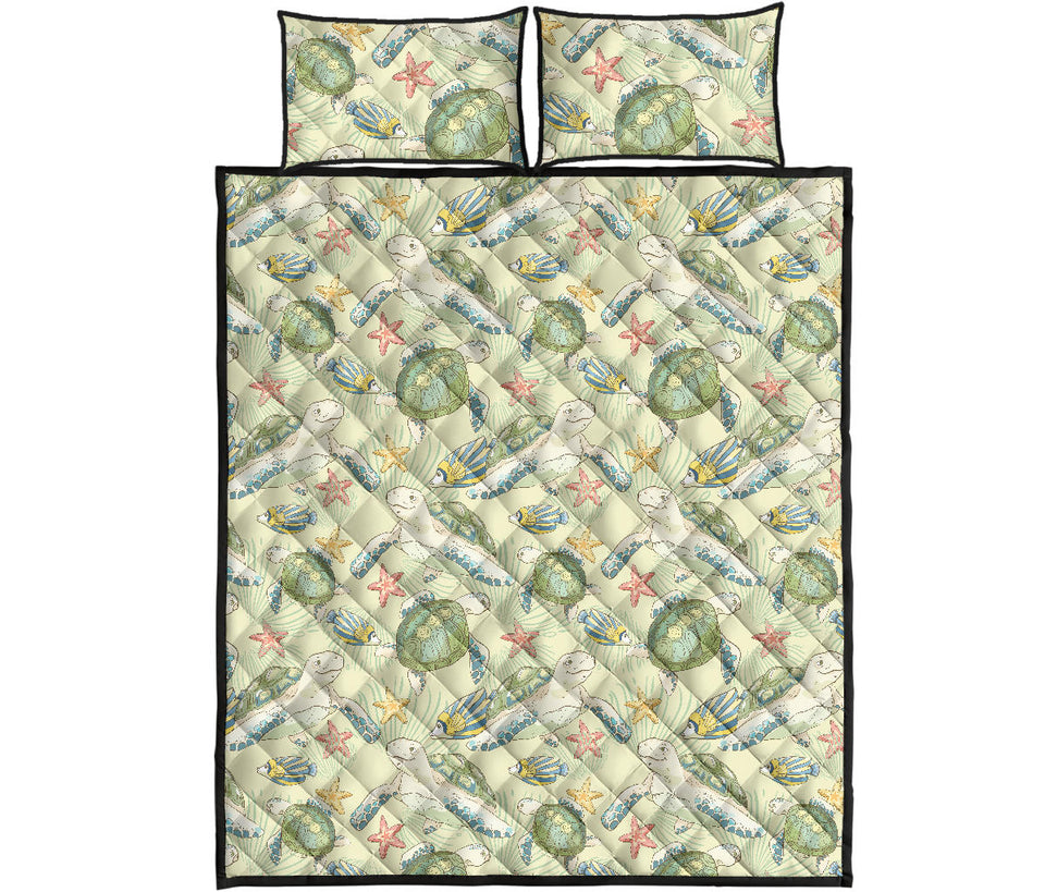 Hand drawn sea turtle fish pattern Quilt Bed Set