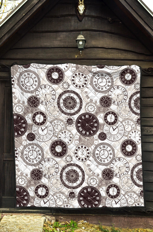 Classic Vintage Clock Pattern Premium Quilt