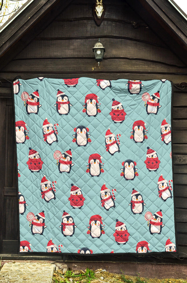Cute Penguin Christmas  Design Pattern Premium Quilt