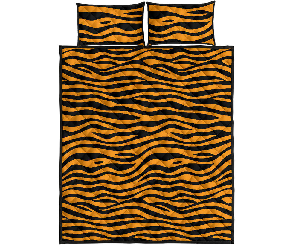 Bengal tigers skin print pattern background Quilt Bed Set