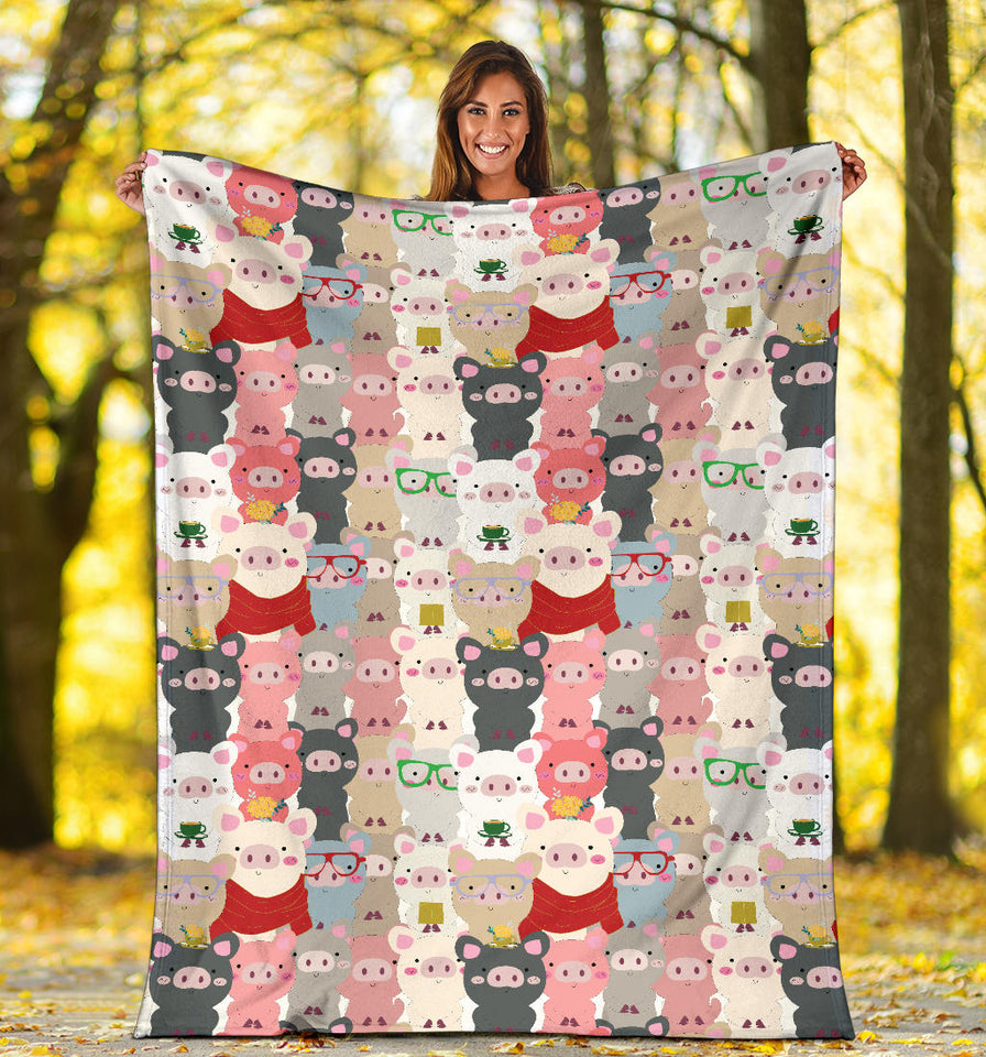 Pig Pattern Print Design 02 Premium Blanket