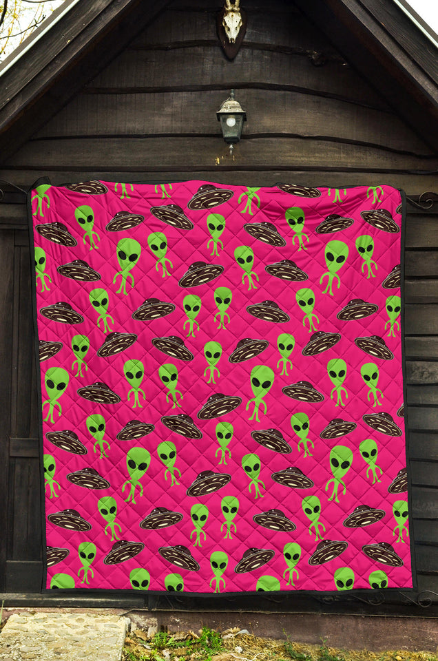 Alien Pattern Print Design 03 Premium Quilt