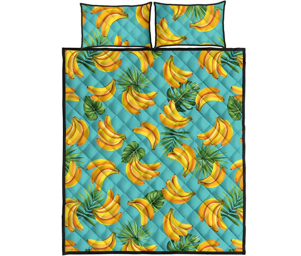 Banana Palm Leaves pattern background Quilt Bed Set