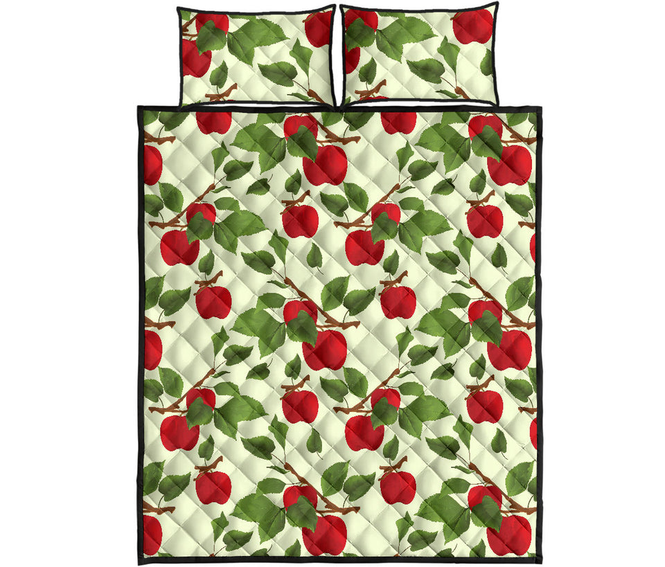 Red apples leaves pattern Quilt Bed Set