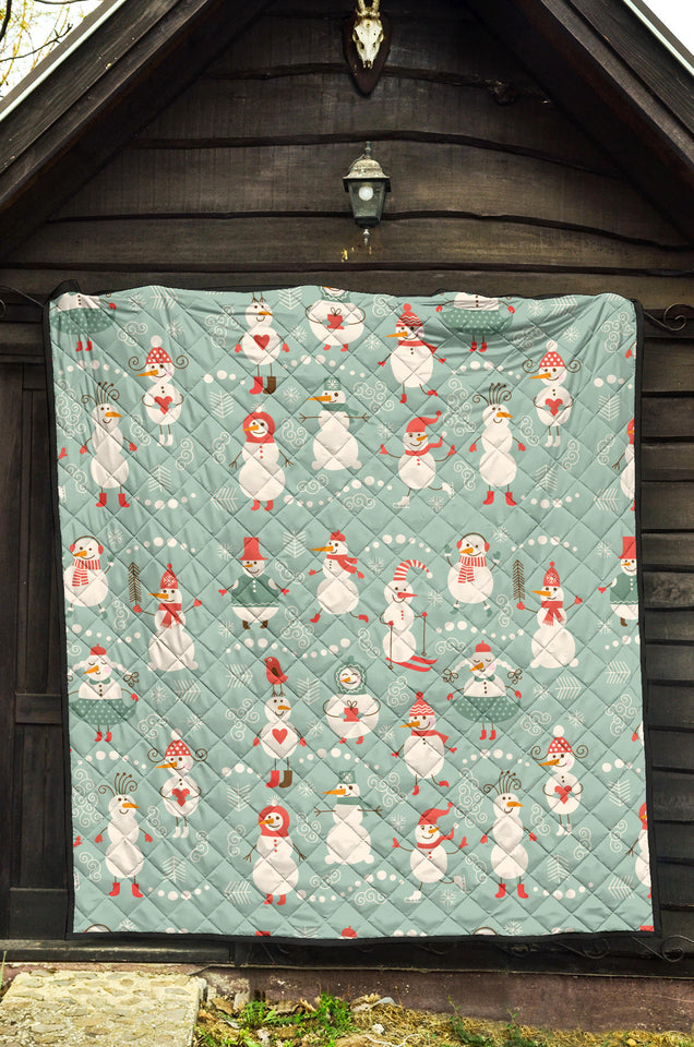 Cute Snowman Pattern Premium Quilt