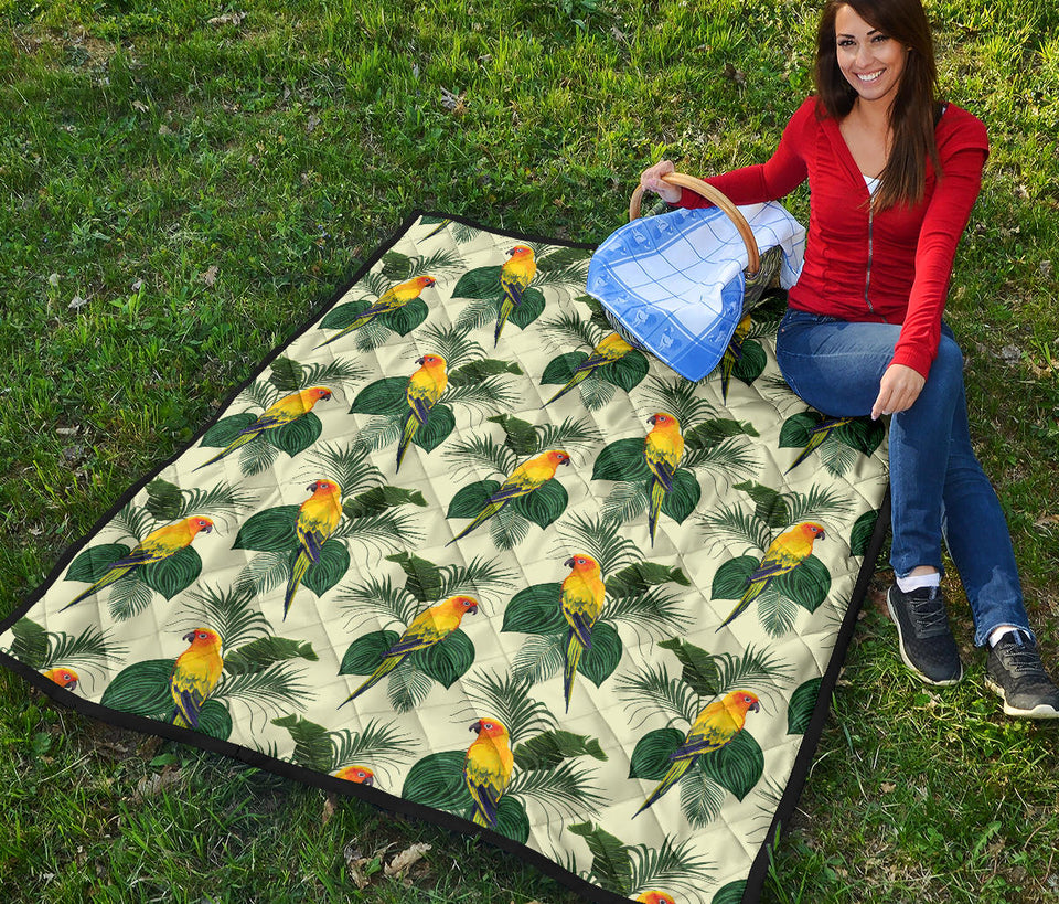 Beautiful Parrot Palm Leaves Pattern Premium Quilt