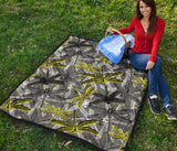Hand Drawn Dragonfly Pattern Premium Quilt