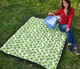 Hop Pattern Background Premium Quilt