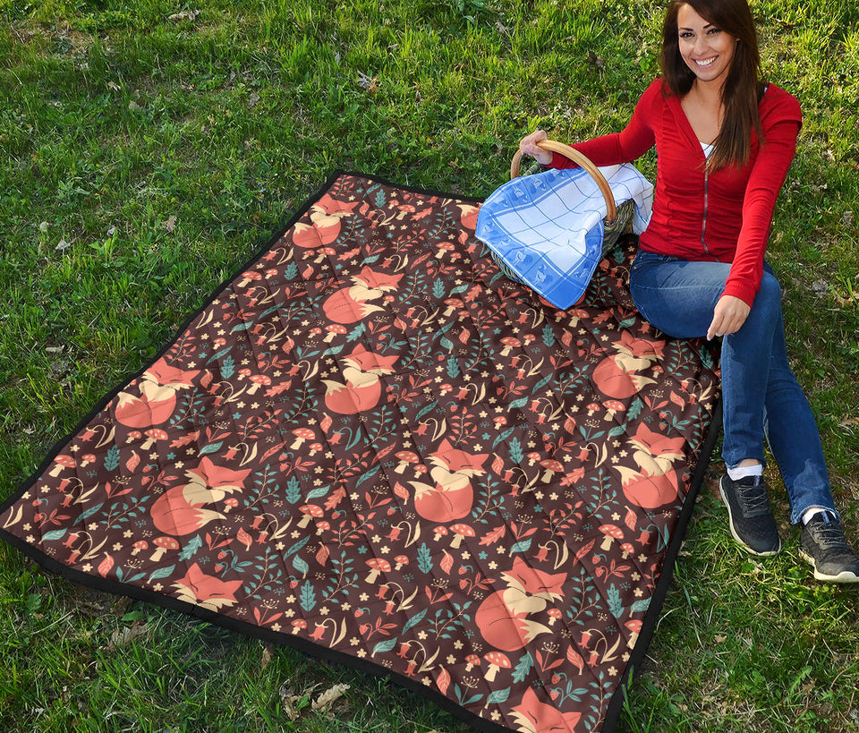 Fox Leaves Mushroom Pattern Premium Quilt