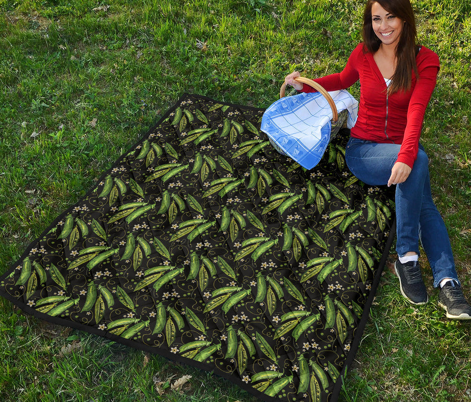 Green Peas Pattern Print Design 02 Premium Quilt