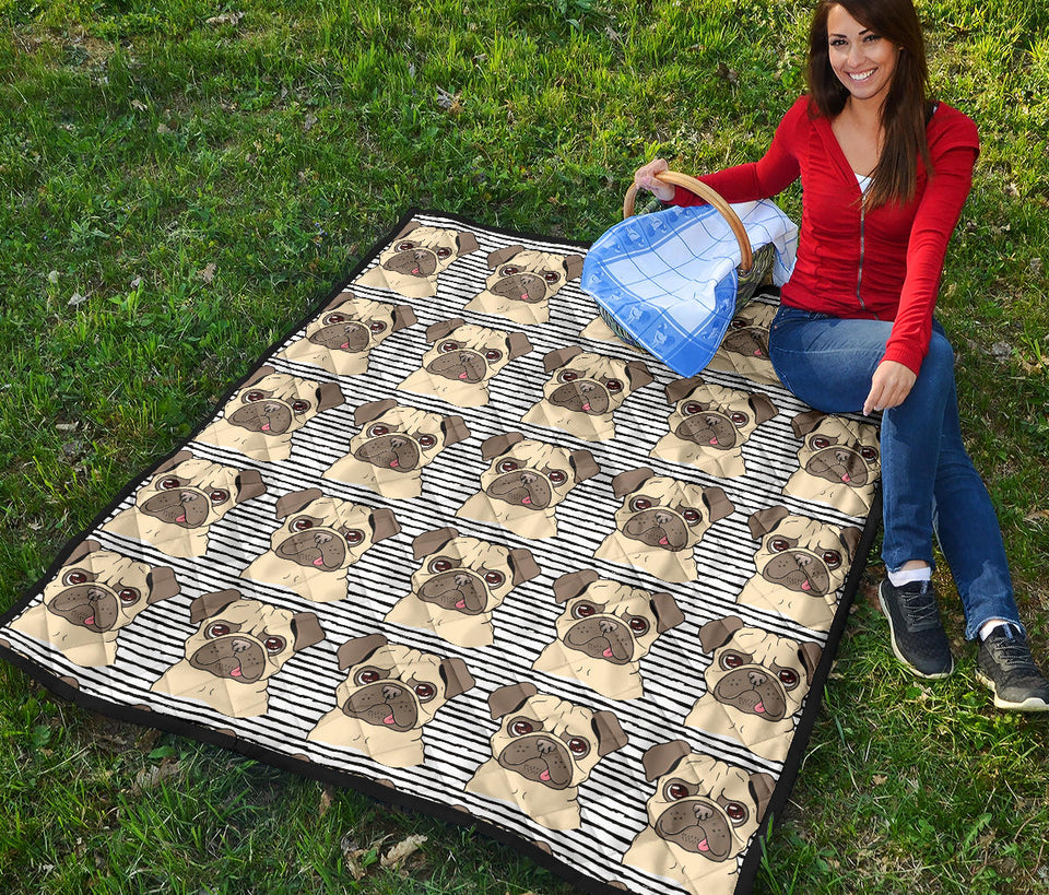 Happy Pug Pattern Premium Quilt