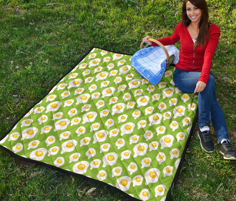 Fried Eggs Pattern Print Design 01 Premium Quilt