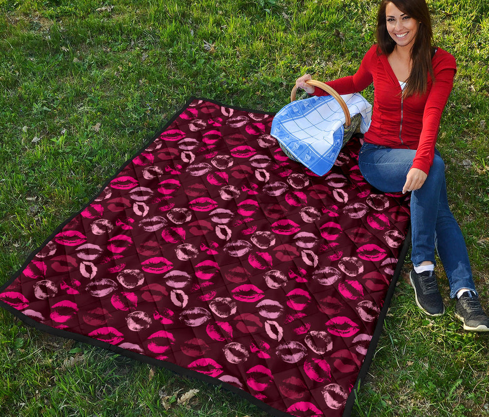 Lips Pattern Print Design 03 Premium Quilt