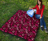 Lips Pattern Print Design 03 Premium Quilt