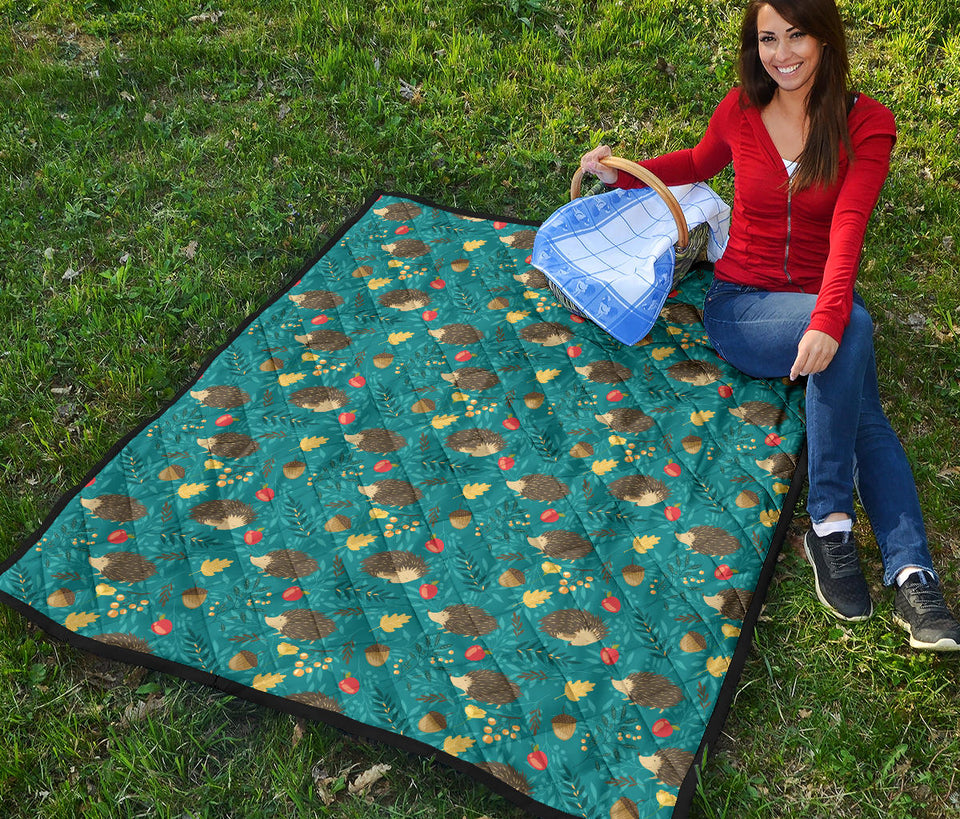 Hedgehog Pattern Print Design 01 Premium Quilt
