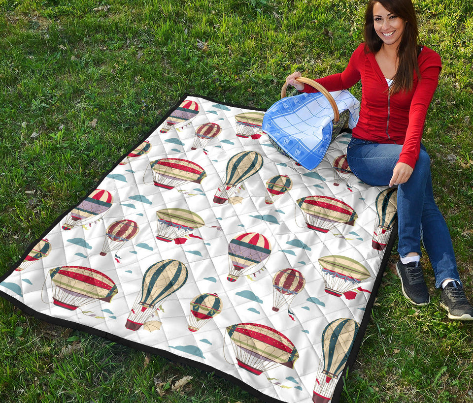 Hot Air Balloon Pattern Premium Quilt