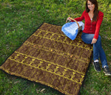 Egypt Hieroglyphics Pattern Print Design 03 Premium Quilt