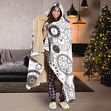 Classic Vintage Clock Pattern Hooded Blanket