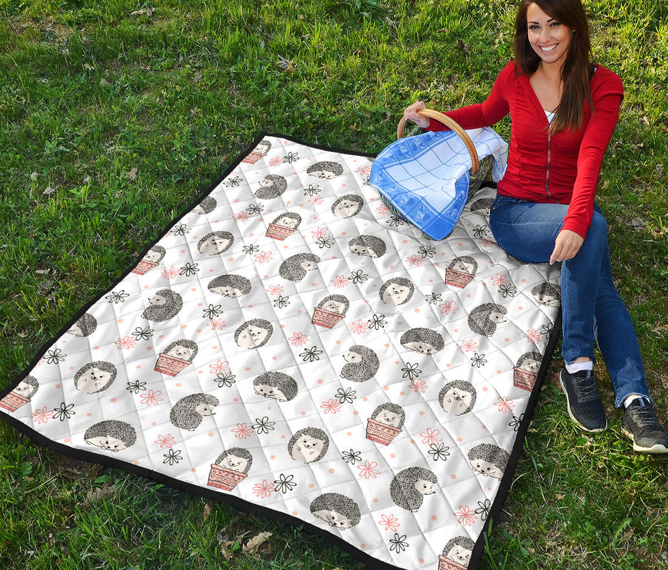 Hedgehog Pattern Print Design 02 Premium Quilt