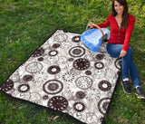 Classic Vintage Clock Pattern Premium Quilt