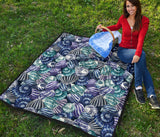 Shell Design Pattern Premium Quilt