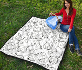 Garlic Pattern Black White Premium Quilt